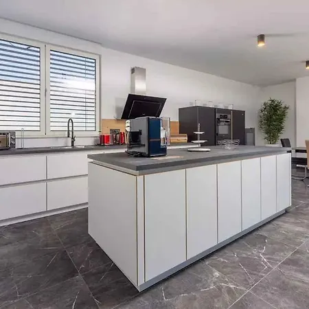 Villa In 45026