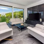 In 45026 Villa