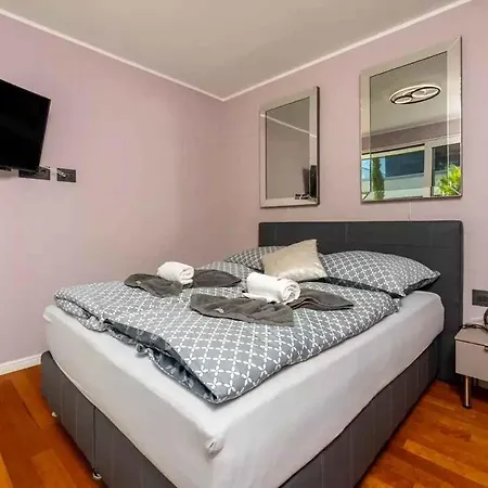 Вилла In 45026 *