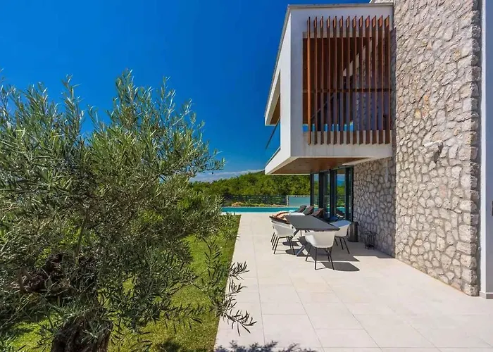 In 45026 * Цриквеница