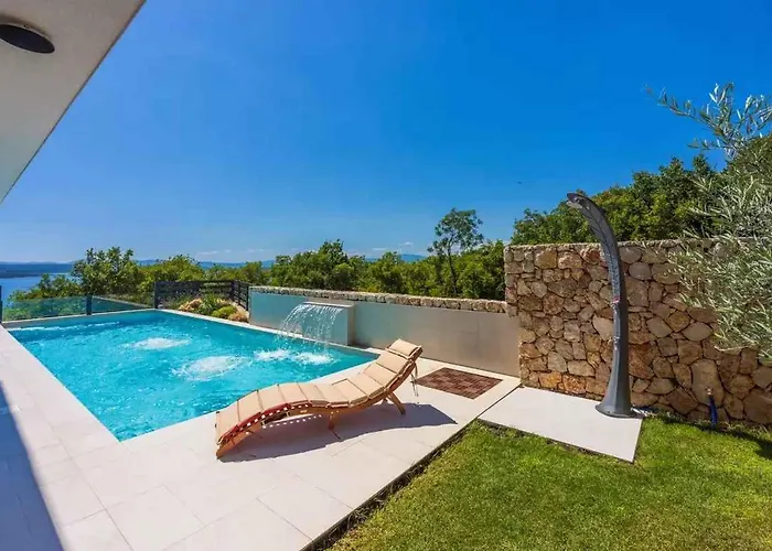 In 45026 Вилла *