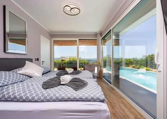 In 45026 Вилла *