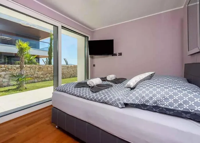 Вилла In 45026 *